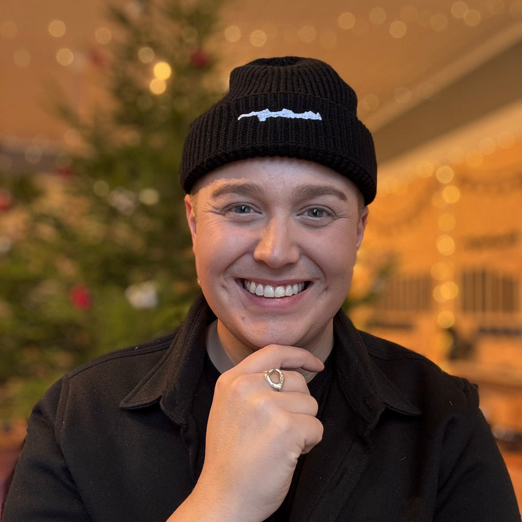 VALDEMARSVIKEN Mössa Beanie Svart