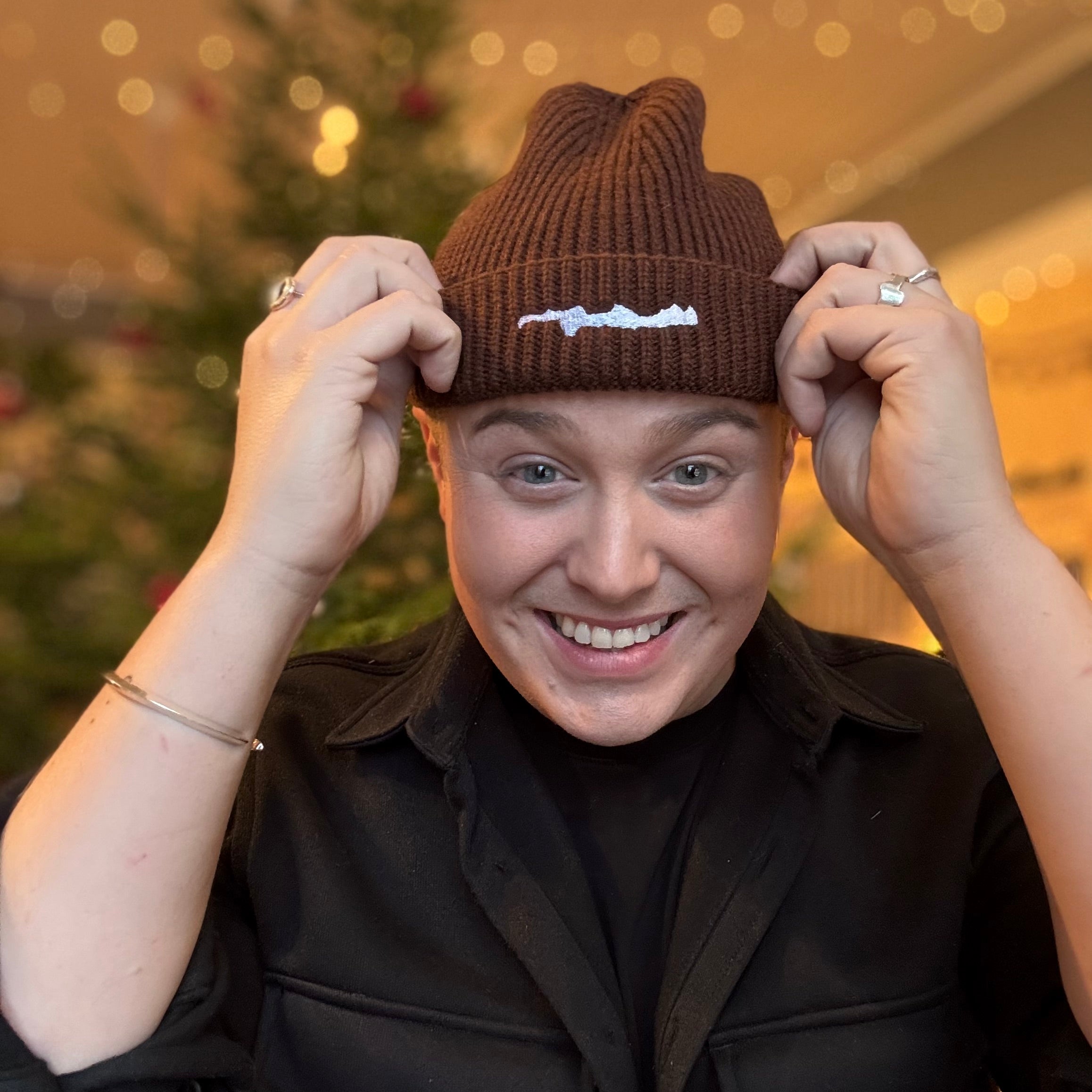 VALDEMARSVIKEN Mössa Beanie Brun