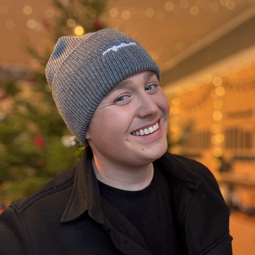 VALDEMARSVIKEN Mössa Max Ljusgrå