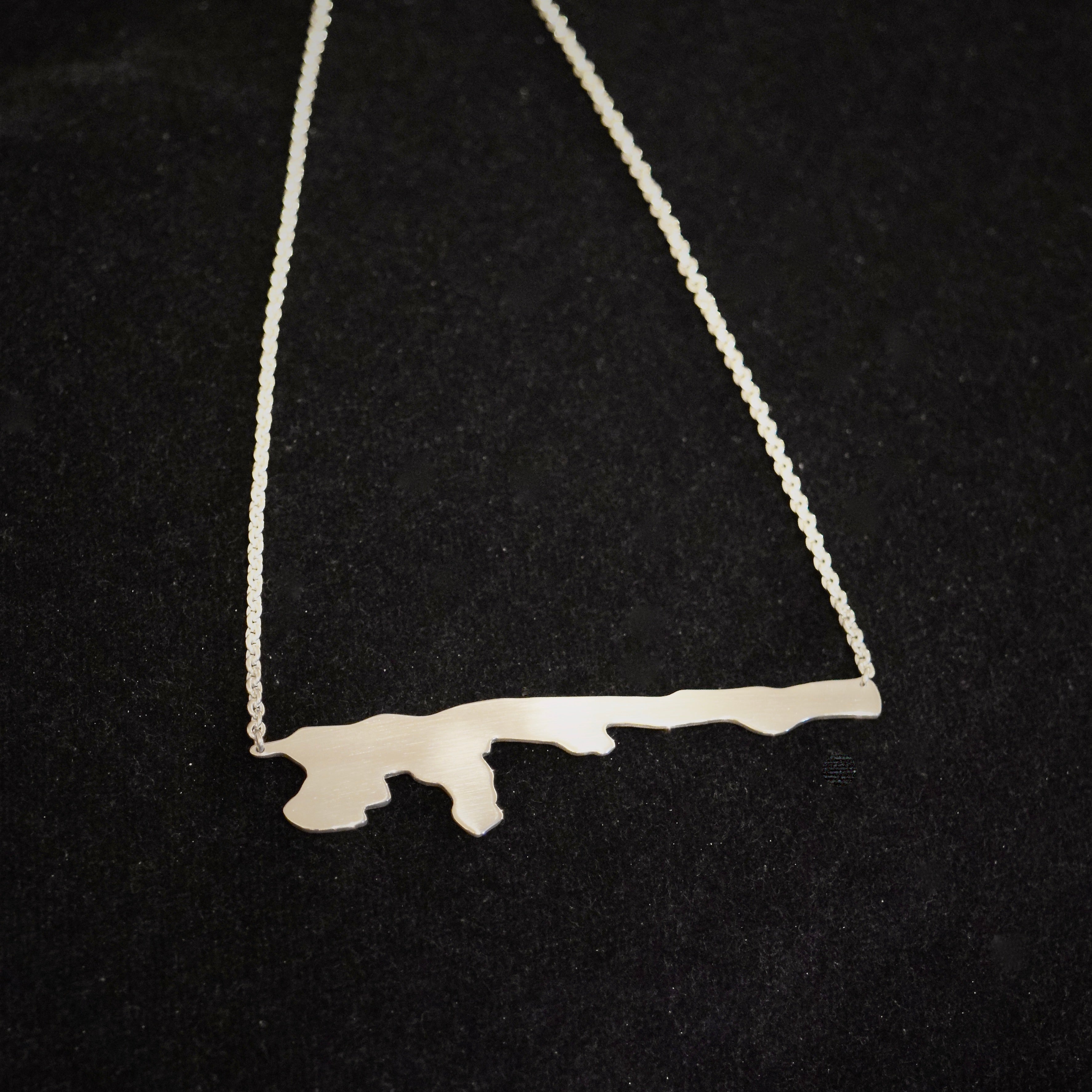 BRÅVIKEN Halsband